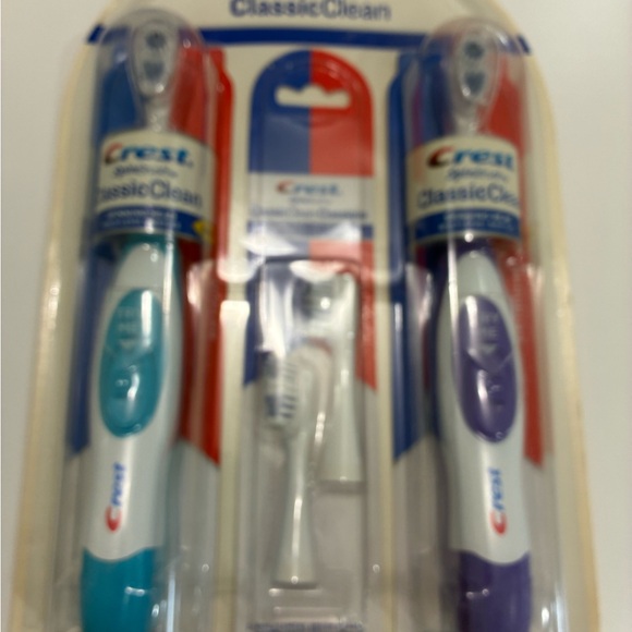 Crest ClassicClean Electric Spin Toothbrush Set - Teal Violet with extra brushes - Picture 2 of 7